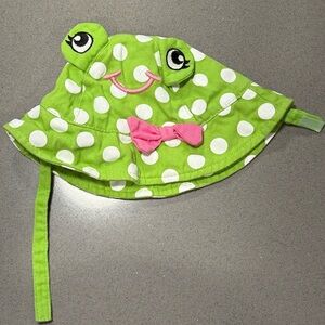 0-6 mths girls, hat, frog bucket hat with strap